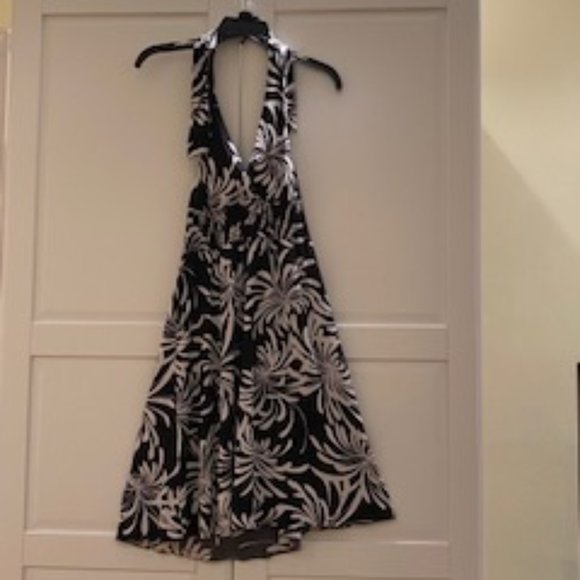 Speechless Dresses & Skirts - Speechless Black & White Halter top Dress